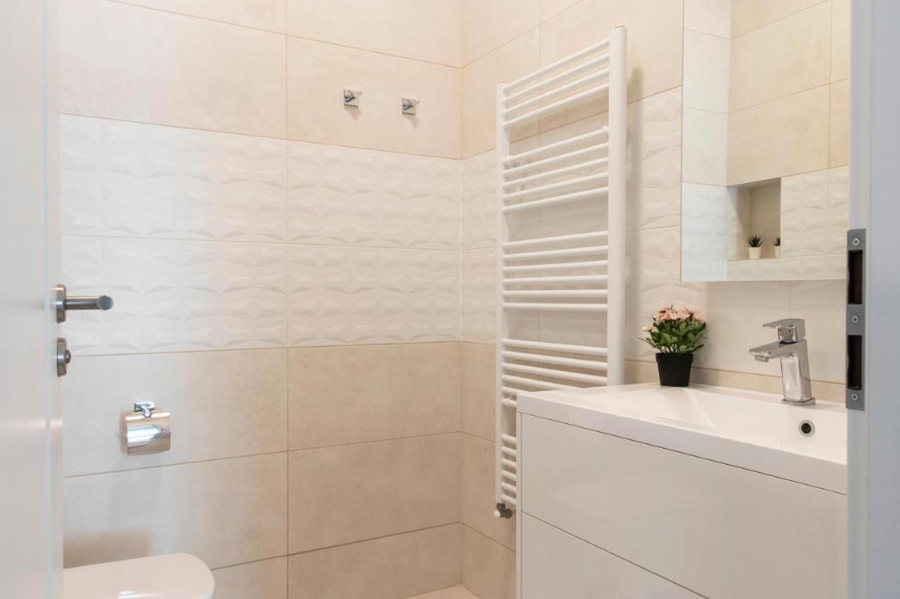 Central Relax Boutique Suites Budapest Kültér fotó
