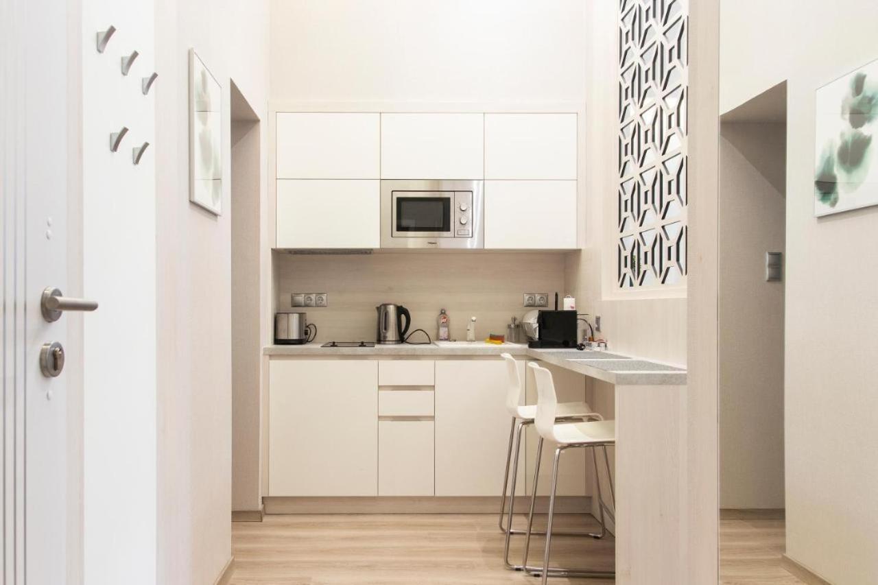 Central Relax Boutique Suites Budapest Kültér fotó