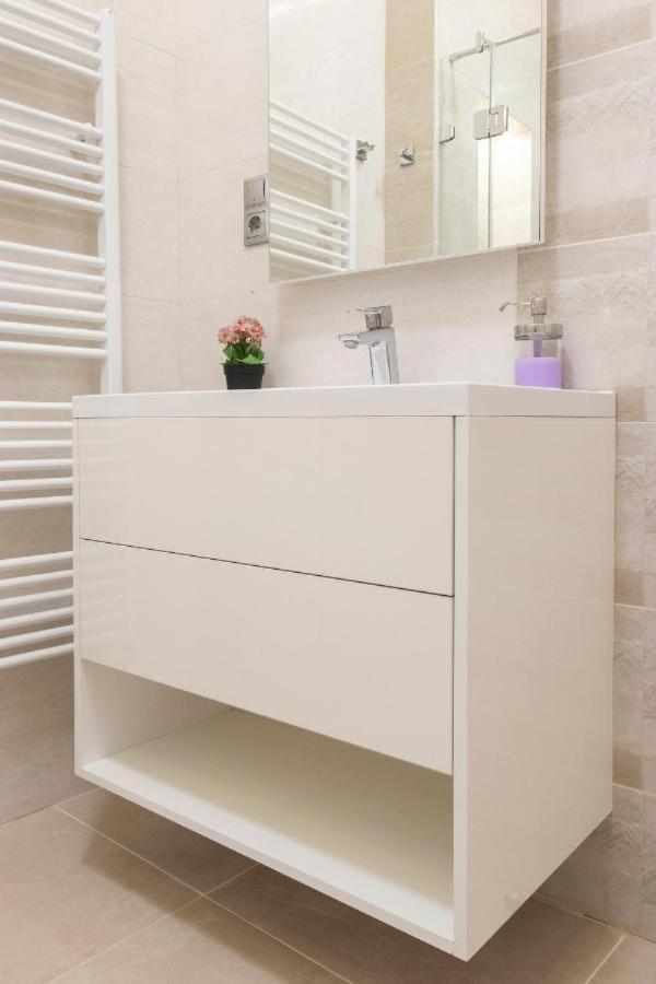 Central Relax Boutique Suites Budapest Kültér fotó