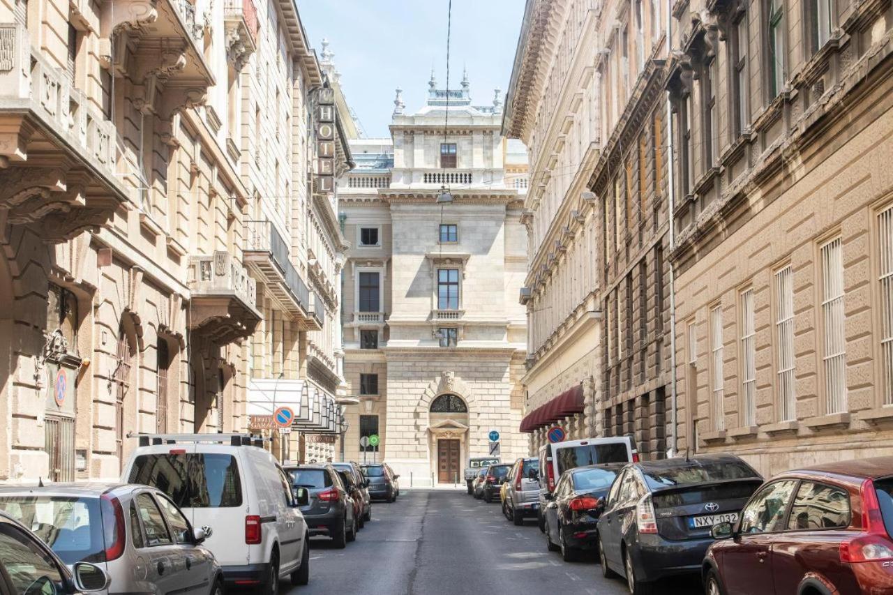 Central Relax Boutique Suites Budapest Kültér fotó