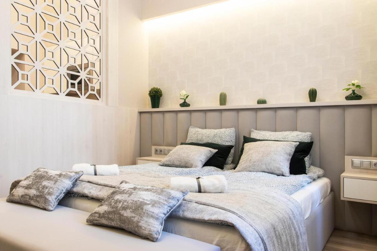 Central Relax Boutique Suites Budapest Kültér fotó